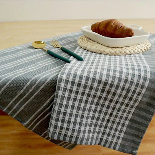Torchon de cuisine 100% coton | Doux et absorbant, plusieurs couleurs au choix - Verdyo_
"Torchon de cuisine 100% coton"
"Accessoires cuisine durables et absorbants"
"Produits écoresponsables pour nettoyage"
"Torchon doux et résistant"
"Coton naturel pour torchons"
"Alternative écologique aux essuie-tout jetables"
"Torchon de cuisine plusieurs couleurs"
"Cadeau idéal pour amateurs de cuisine"
"Torchon absorbant et facile d’entretien"
"Solutions zéro déchet pour cuisine"
