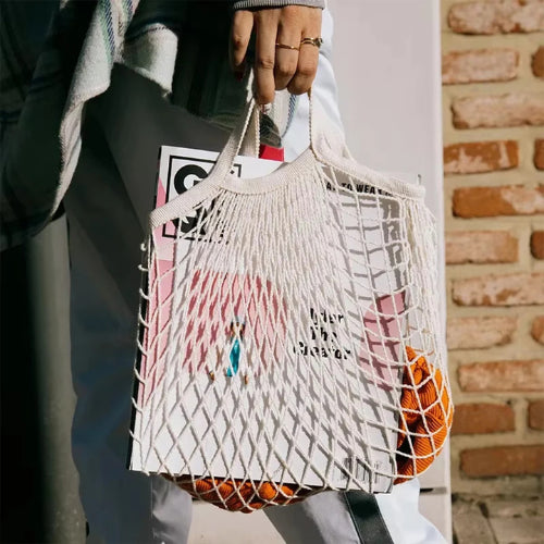 Filet_de_courses_reutilisable_en_coton_Ecologique_leger_et_pliable_-_Verdyo
"Filet de courses réutilisable en coton"
"Sacs écologiques pour courses"
"Produits zéro déchet pour shopping"
"Filet léger et pliable pour courses"
"Alternative écologique aux sacs plastiques"
"Accessoires durables pour courses"
"Coton naturel réutilisable"
"Solutions anti-gaspillage pour courses"
"Cadeau idéal pour amateurs de zéro déchet"
"Filet écologique pour fruits et légumes"