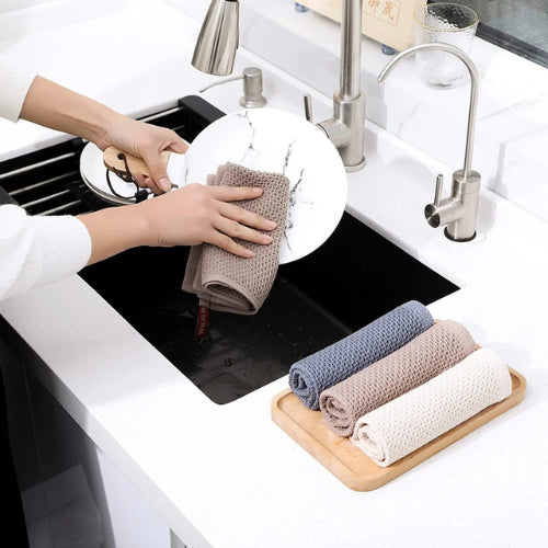 Torchon_de_Cuisine_Ultra_Absorbant_en_coton_Sechage_rapide_doux_resistant_-_Verdyo_
"Torchon de cuisine ultra absorbant"
"Essuie-tout en coton réutilisable"
"Accessoires cuisine durables"
"Produits écoresponsables pour cuisine"
"Torchon séchage rapide et doux"
"Coton naturel pour torchons"
"Alternative écologique aux essuie-tout jetables"
"Torchon résistant pour cuisine"
"Cadeau idéal pour amateurs de cuisine"
"Torchon doux et pratique"