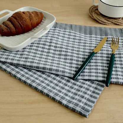 Torchon de cuisine 100% coton | Doux et absorbant, plusieurs couleurs au choix - Verdyo_
"Torchon de cuisine 100% coton"
"Accessoires cuisine durables et absorbants"
"Produits écoresponsables pour nettoyage"
"Torchon doux et résistant"
"Coton naturel pour torchons"
"Alternative écologique aux essuie-tout jetables"
"Torchon de cuisine plusieurs couleurs"
"Cadeau idéal pour amateurs de cuisine"
"Torchon absorbant et facile d’entretien"
"Solutions zéro déchet pour cuisine"